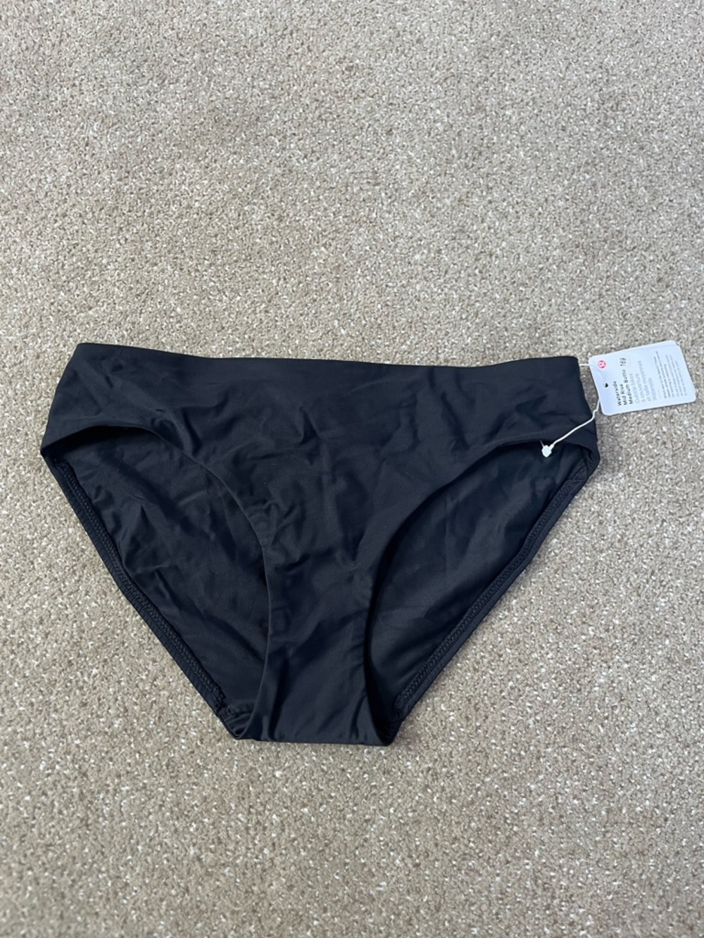 NWT Lululemon black bikini bottoms size small